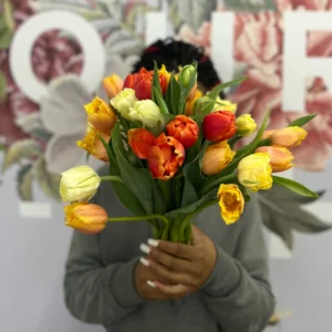 Englewood Tulips Bouquet NATIONAL