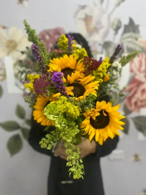 In Our Nature Bouquet - Image 2