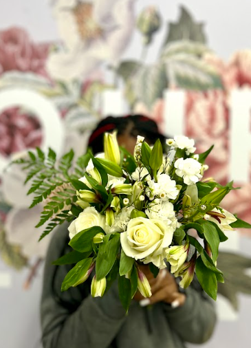 Sympathy Bouquet Deluxe - Image 2