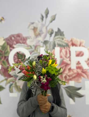 Celebration Bouquet Simple - Image 3