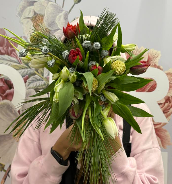 Empowering Blooms Club Individual Flower Bouquet - Image 3